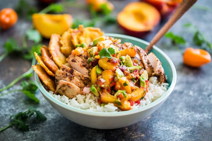 Jerk Chicken Bowls: Spicy-Sweet Pineapple & Coconut Harmony